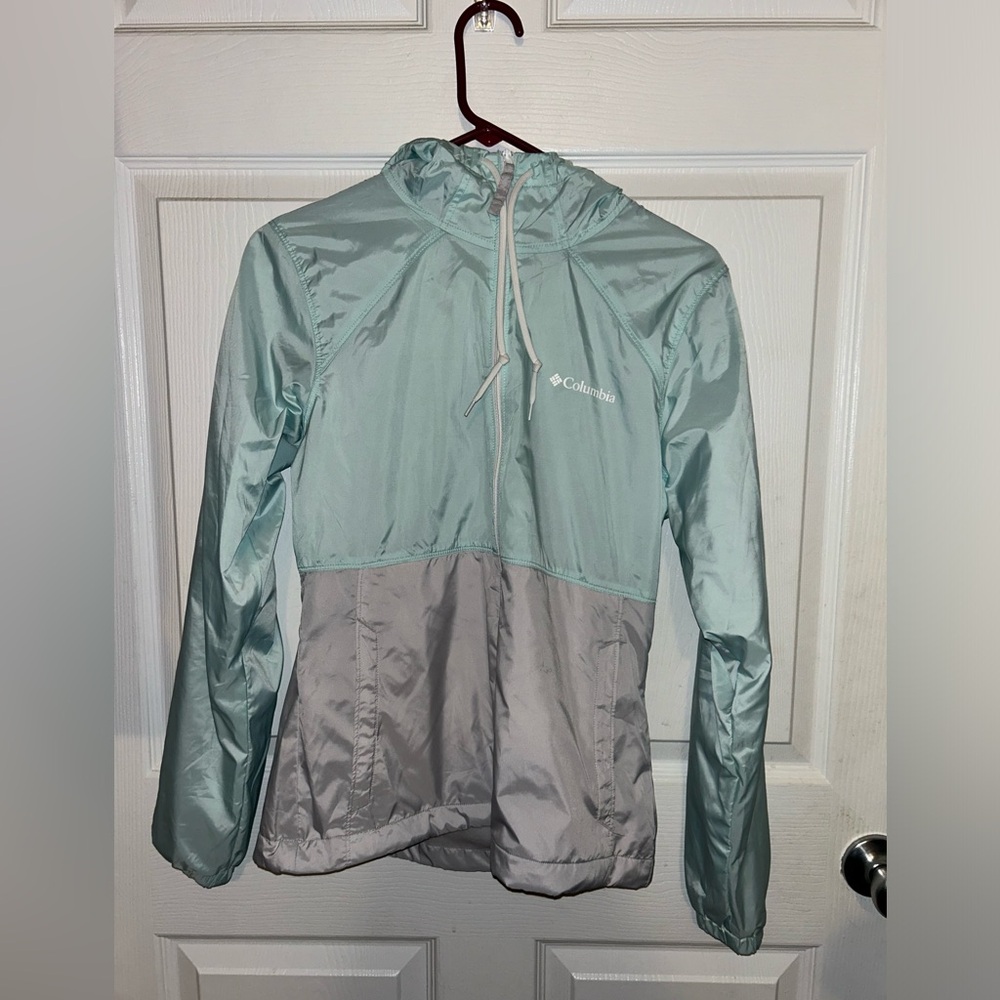Columbia rain jacket